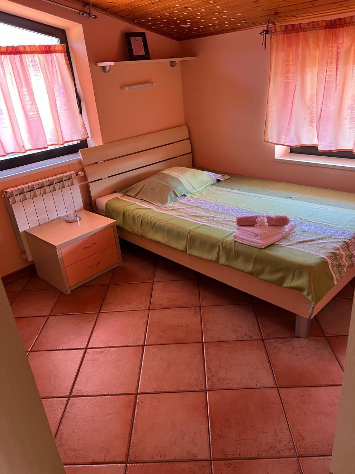 Apartma Mimi Dekani Экстерьер фото
